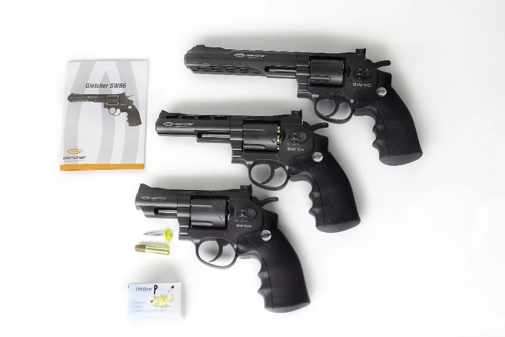 lider-4-pnevmaticheskiy-revolver-i-letayushchie-drotiki_a7481dad9140557_1024x3000.webp